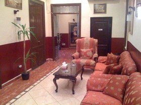 Cairo Inn lobby.jpg